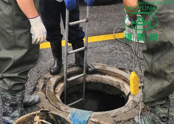 装備紫外線治されたCIPPのトラックの地方自治体の下水道のトレンチレスの下水管管修理を並べることは統合した